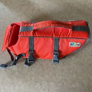 NWOT OUTWARD HOUND RAISE THE WOOF DOG LIFE JACKET